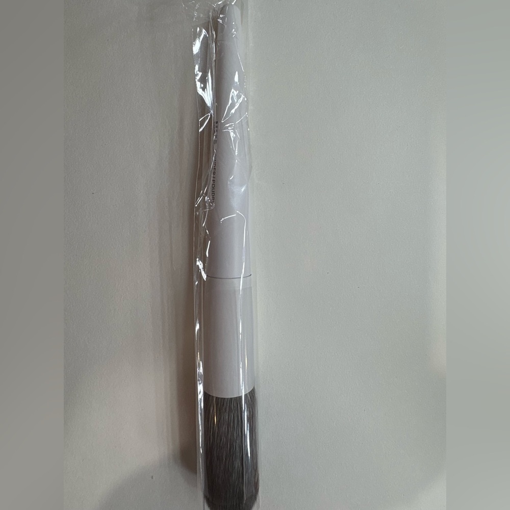 5/$60 Morphe M165 Professional Medium Rounded Powder Brush NEW - Picture 8 of 9